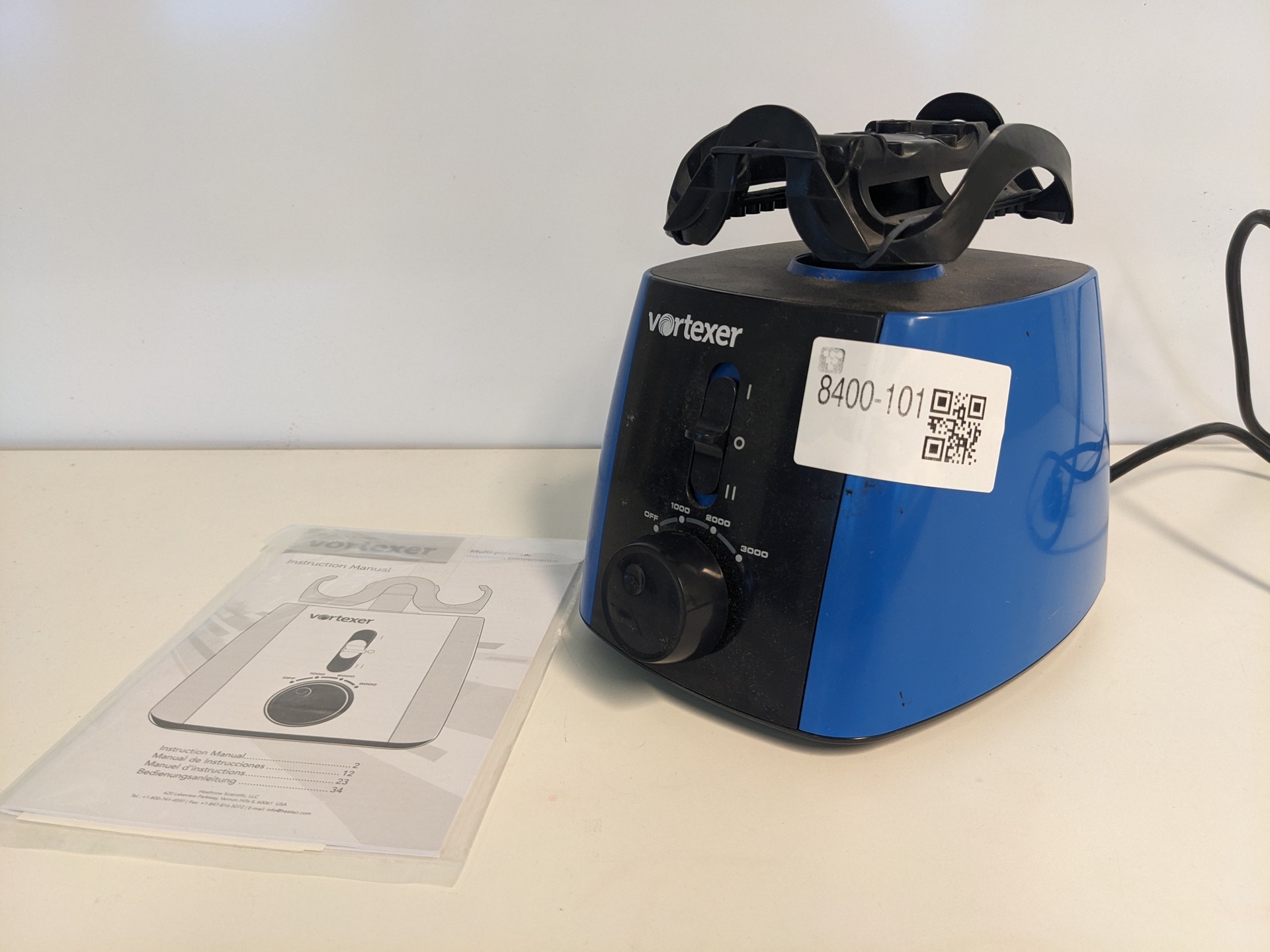 Laboratorium schudmachine, Vortexer, HS120212, zwart blauw