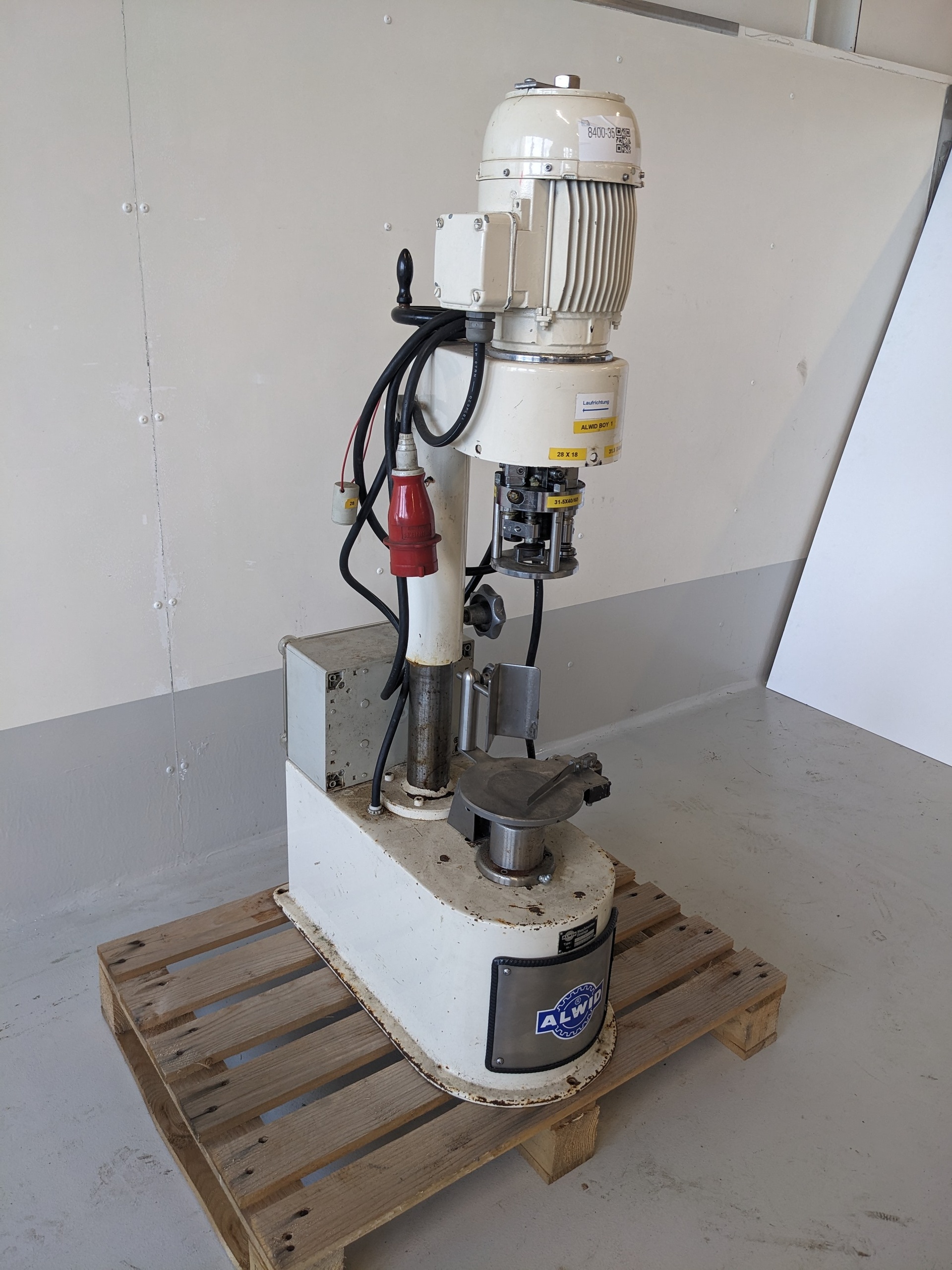 Flessen / doppen sluiter, Alwid, Boy , wit, 1991