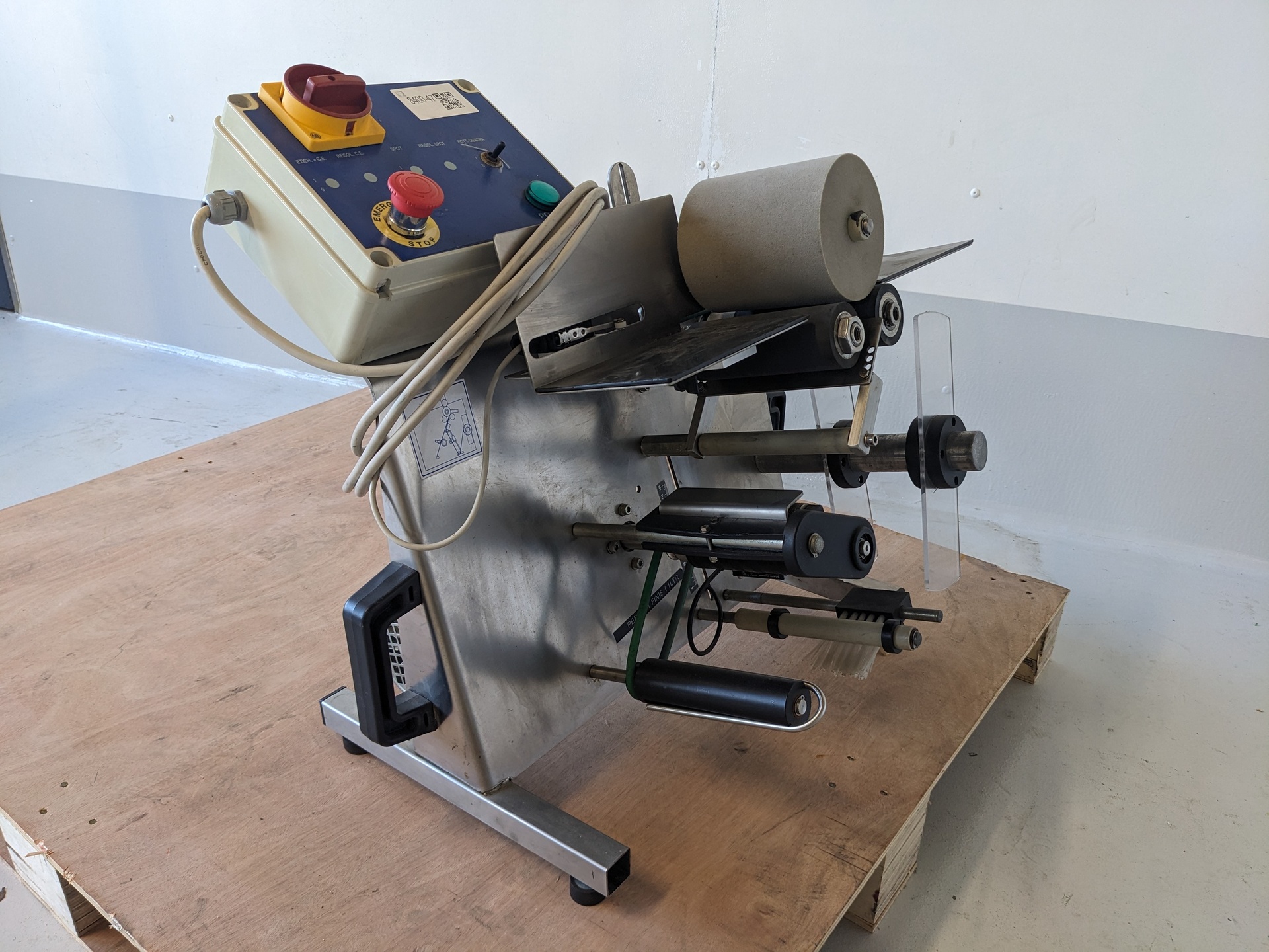 Zelfklevende etiketeer machine, ADLP, eko 10