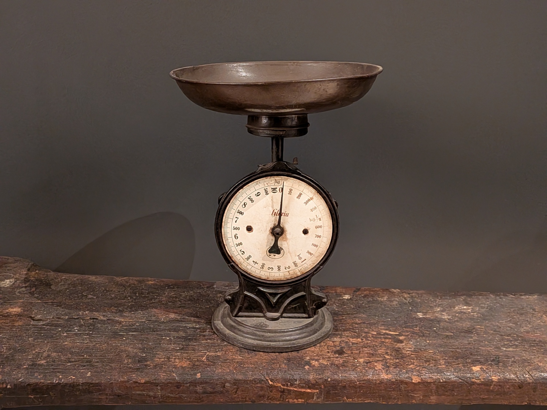 Antieke weegschaal Gloria