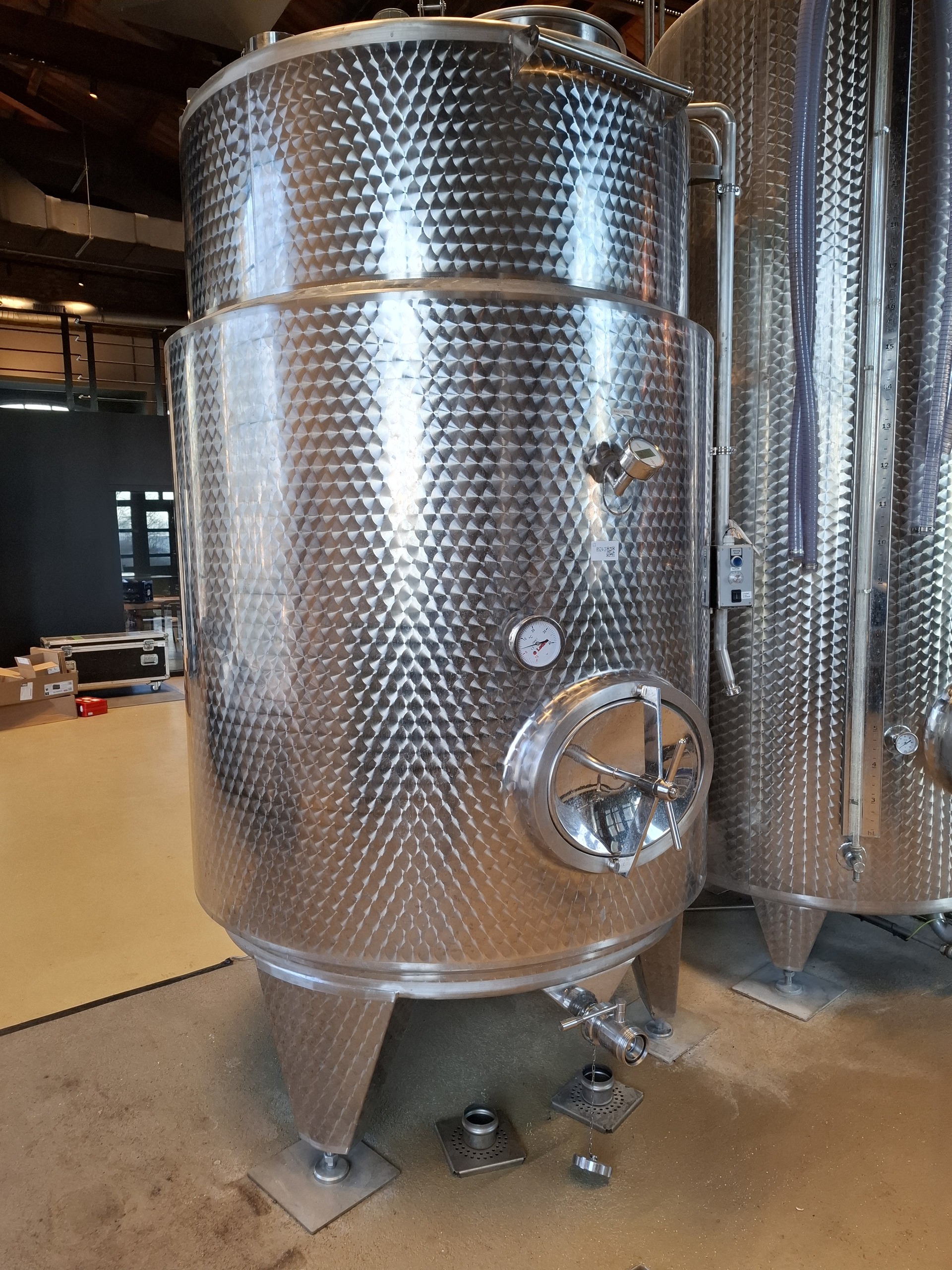 Opslag koeltank 2300L / maïs ketel Letina, 2300, bouwjaar 2019