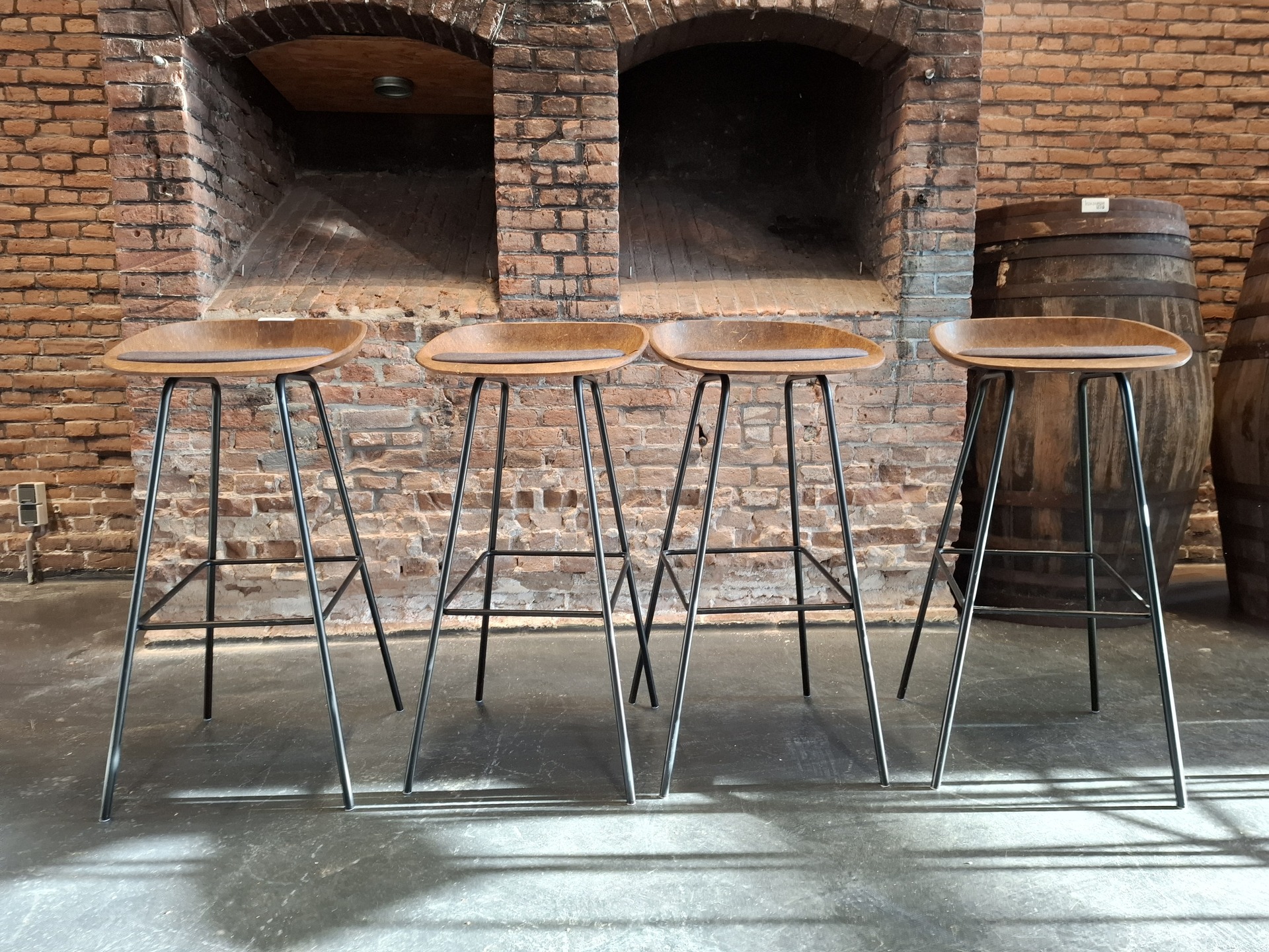 4x Design barkruk Vepa, Hemp, zwart bruin, bouwjaar 2023