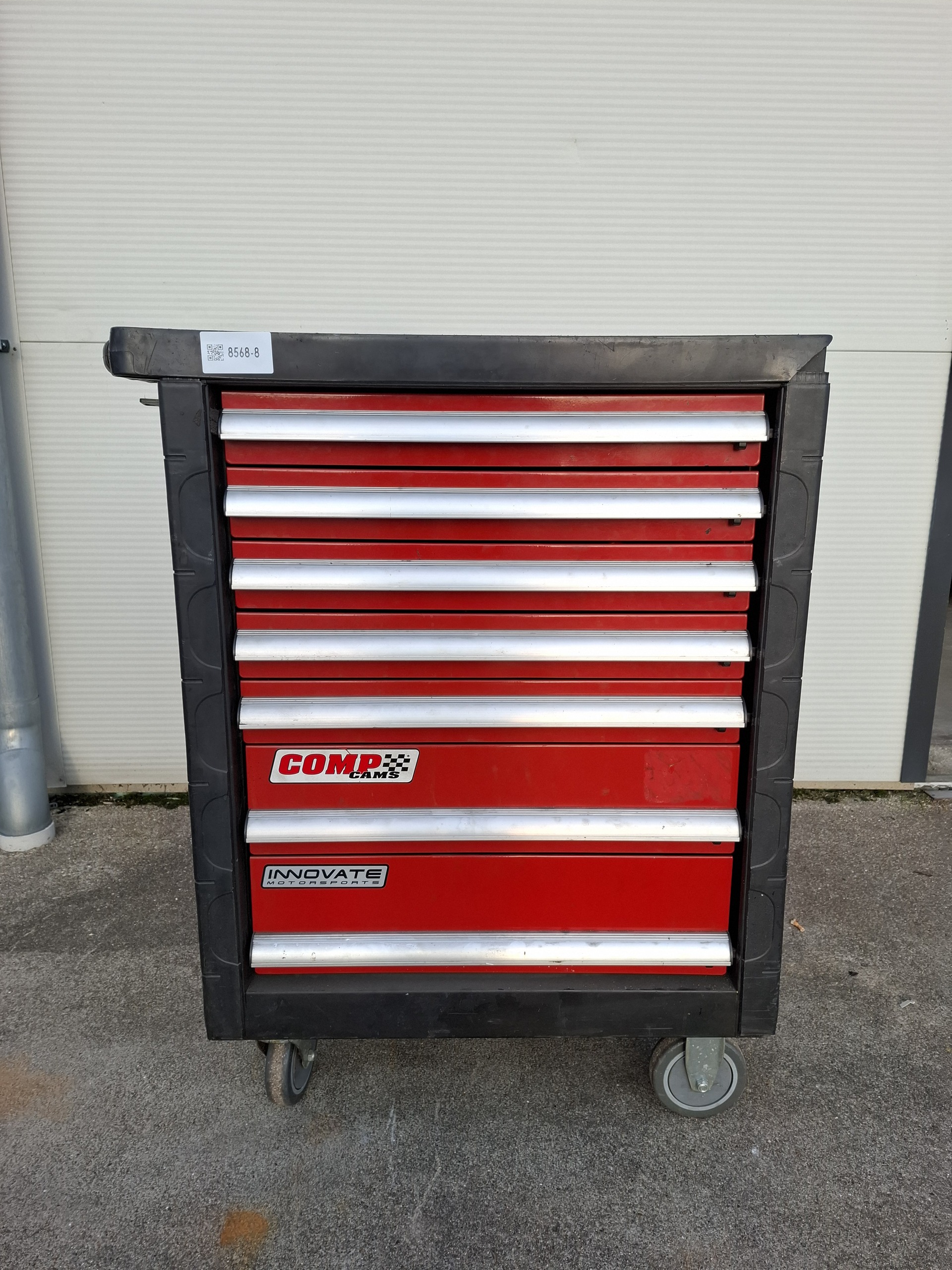 Gereedschapswagen met inhoud