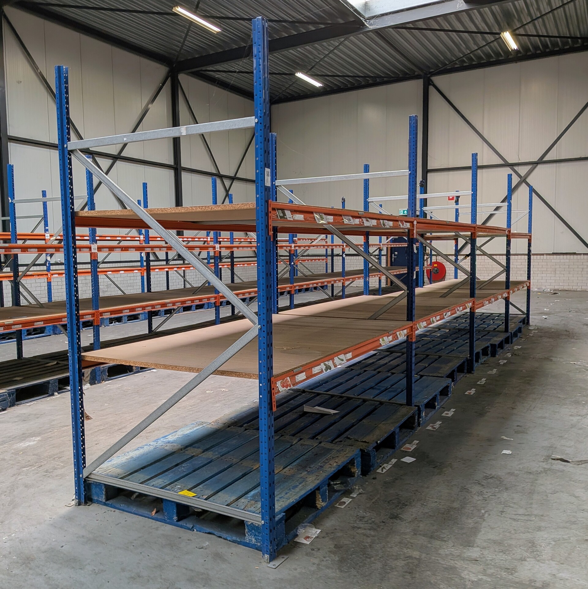 Ca. 8 meter Stellingmateriaal