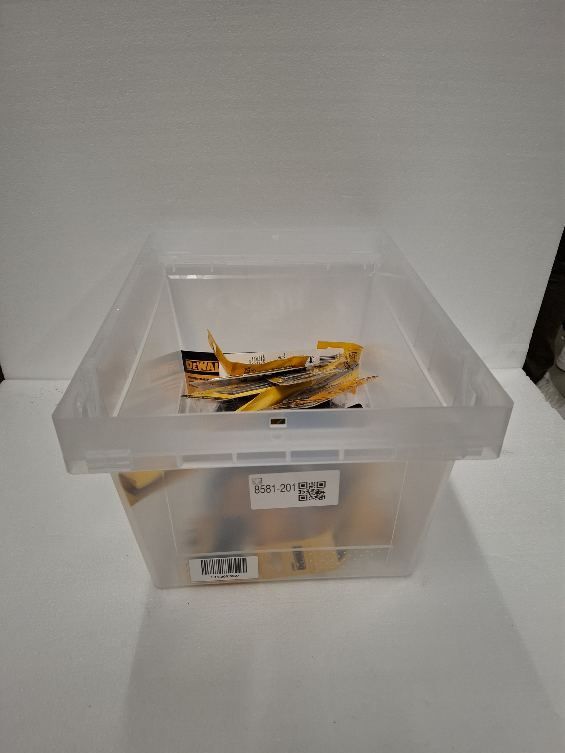 DeWALT surprise box wvp ong. € 250,-, DeWALT