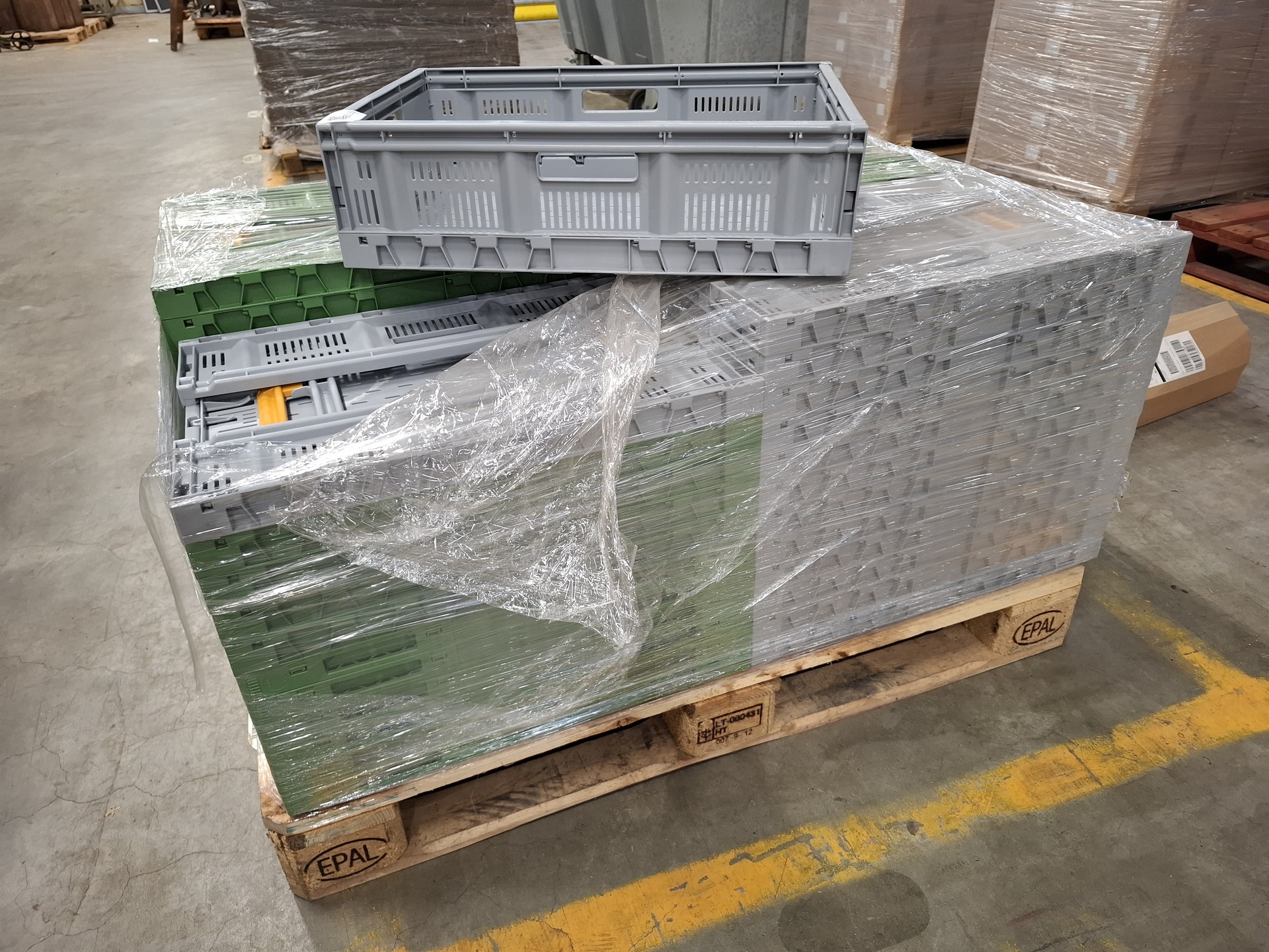 Ca 48x kunststof vouwkrat, grijs en groen