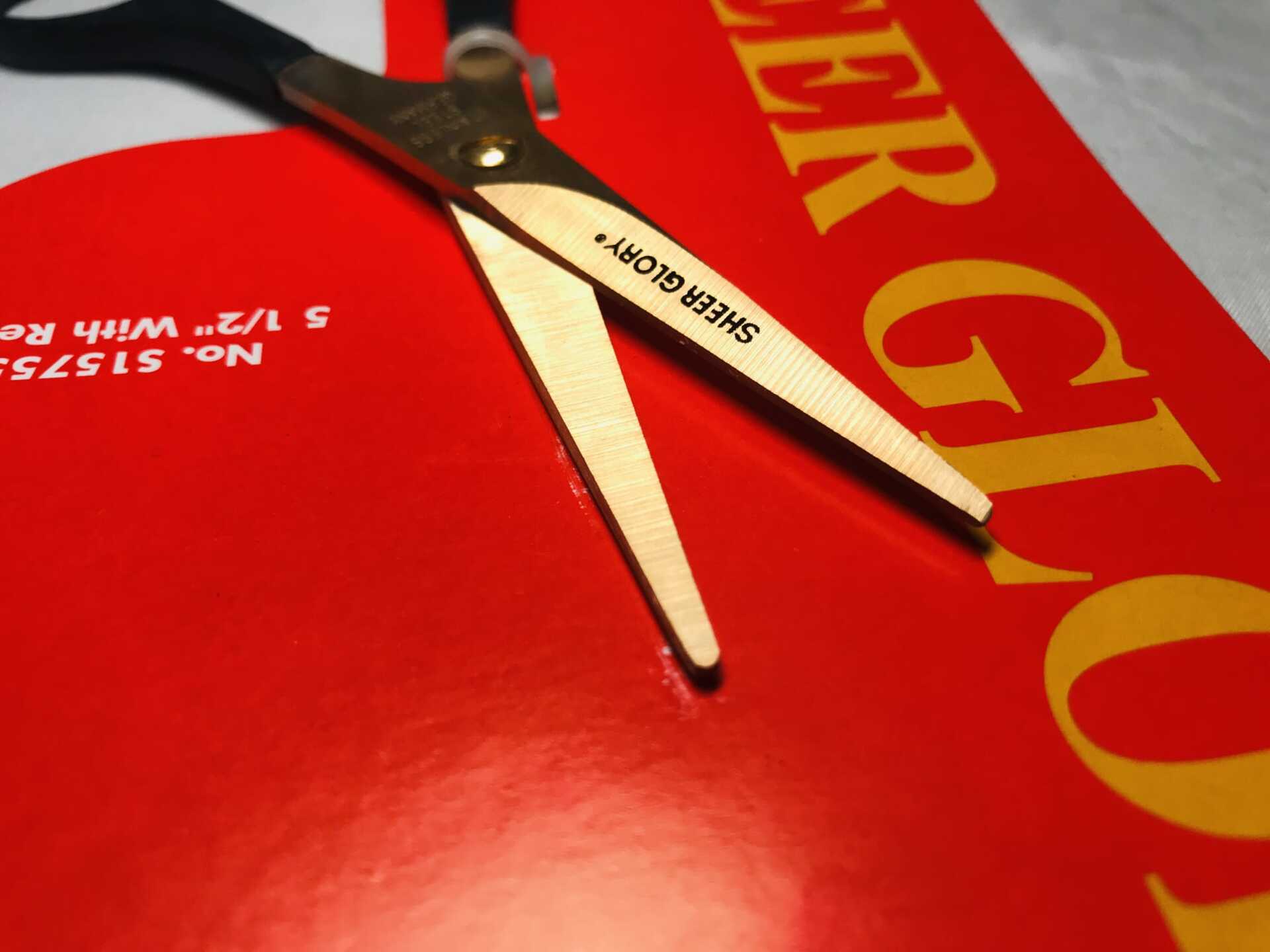 Goldplated schaar – Sheer glory by sally beauty