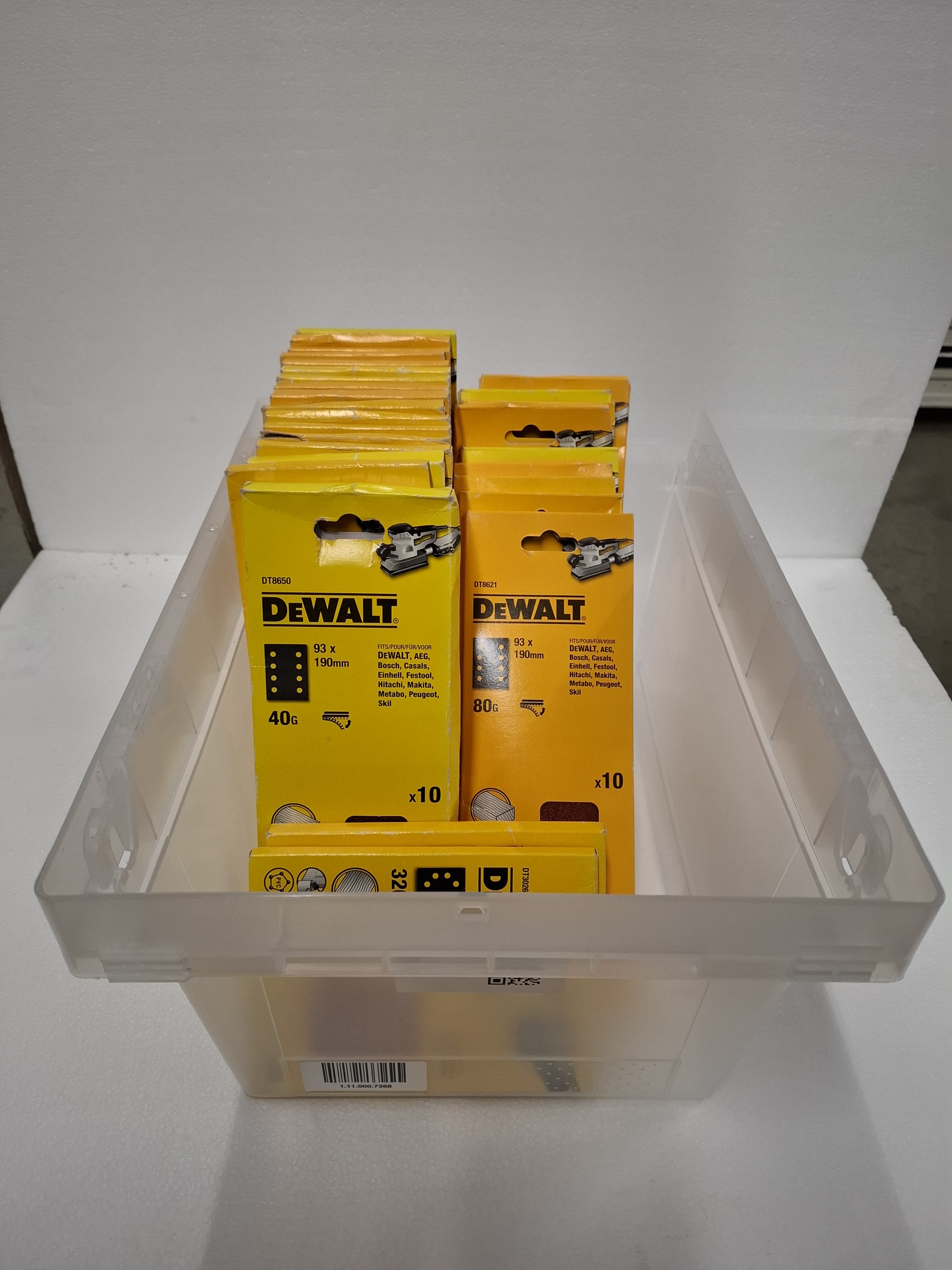 Schuurpapier vlakschuur assorti wvp ong. € 125,-, DeWALT