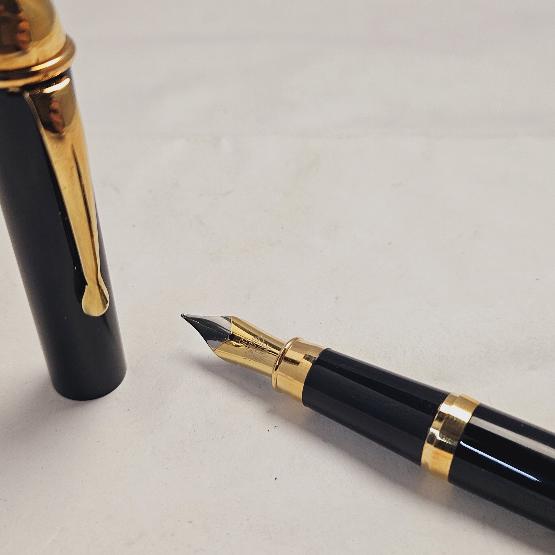 Vulpen Opera Paris met two tone nib
