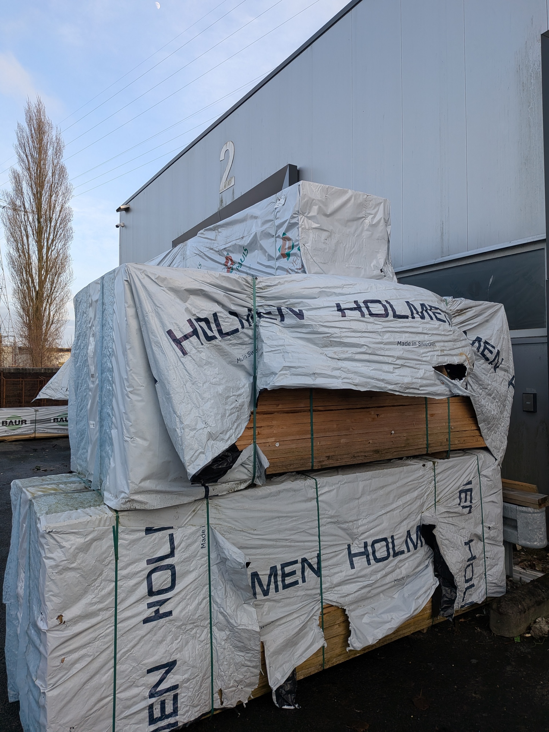 Ca. 528x Ruw vuren 22x100x3000mm in pak Holmen