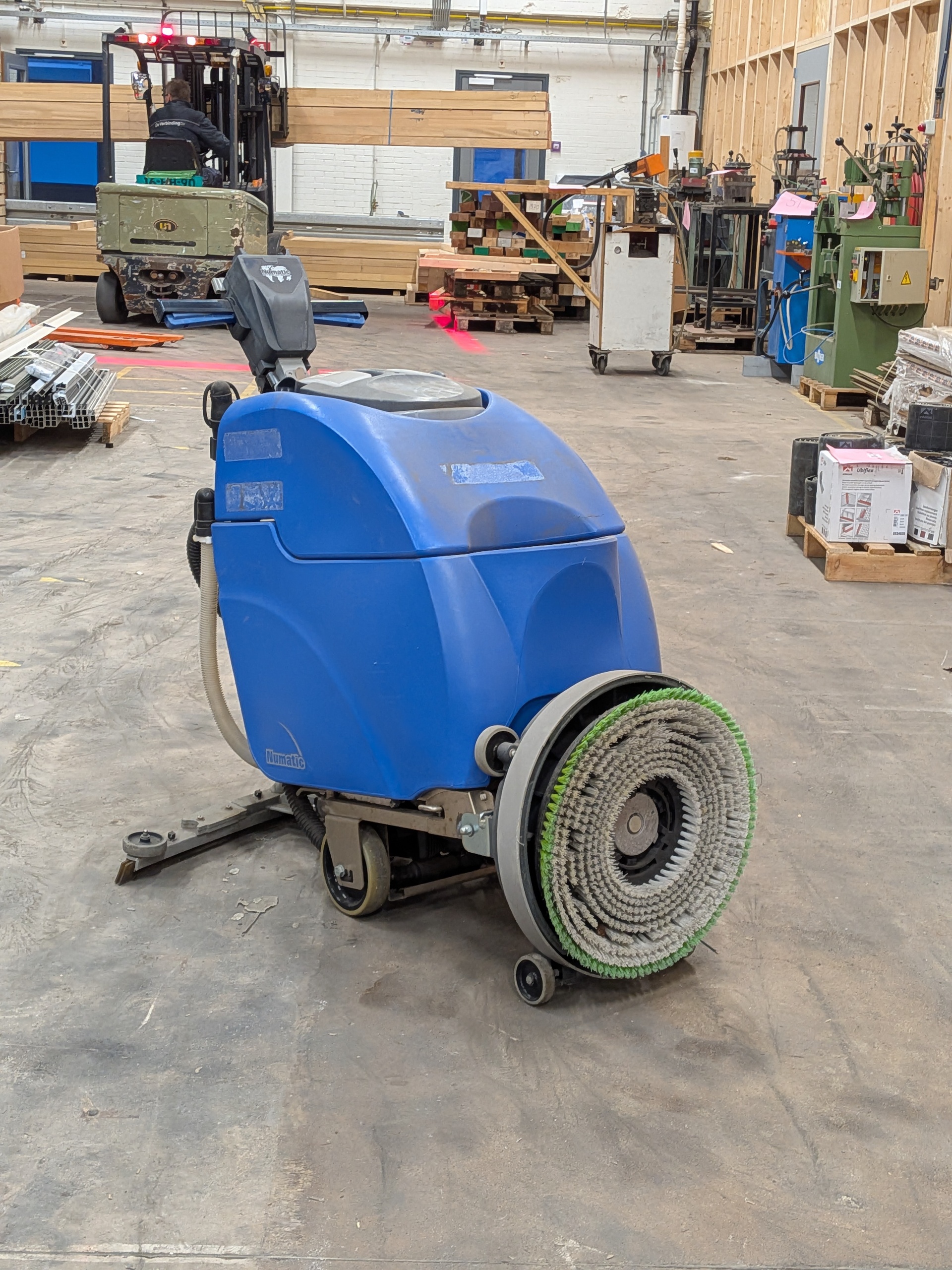 Schrobmachine Numatic international, TTB 34350/100S, blauw