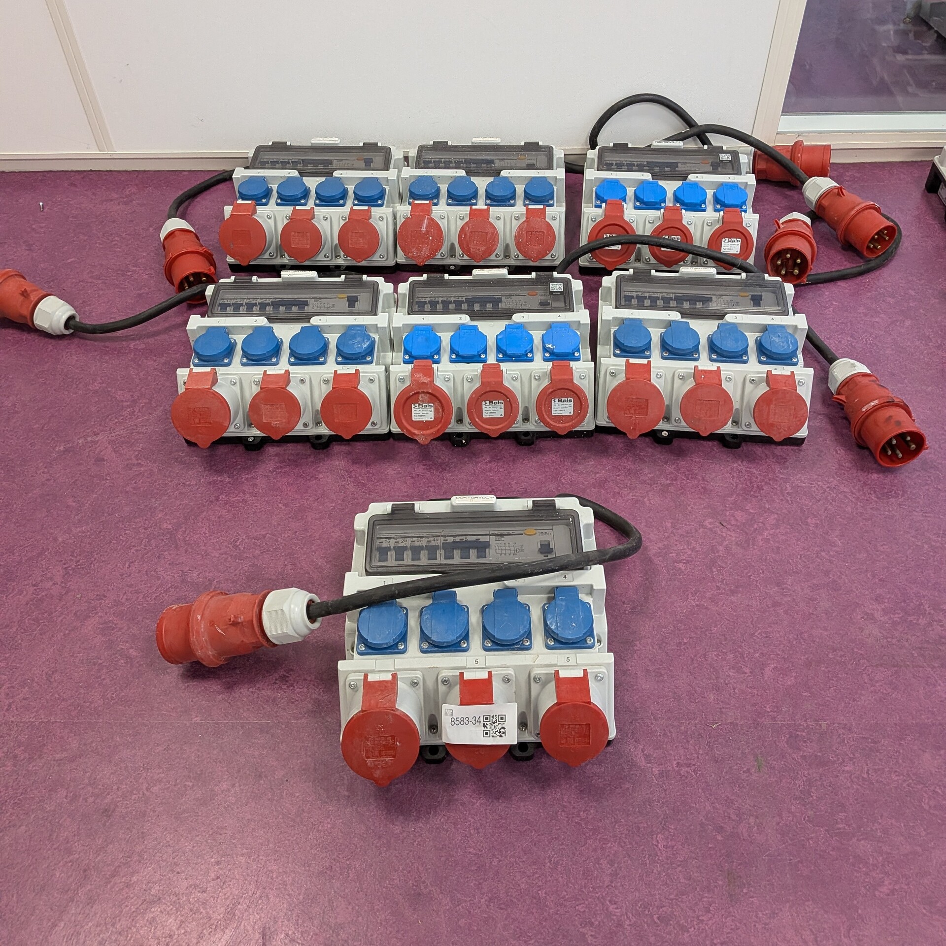 7x Stroomverdeelkast Doktervolt, stroomverdeler