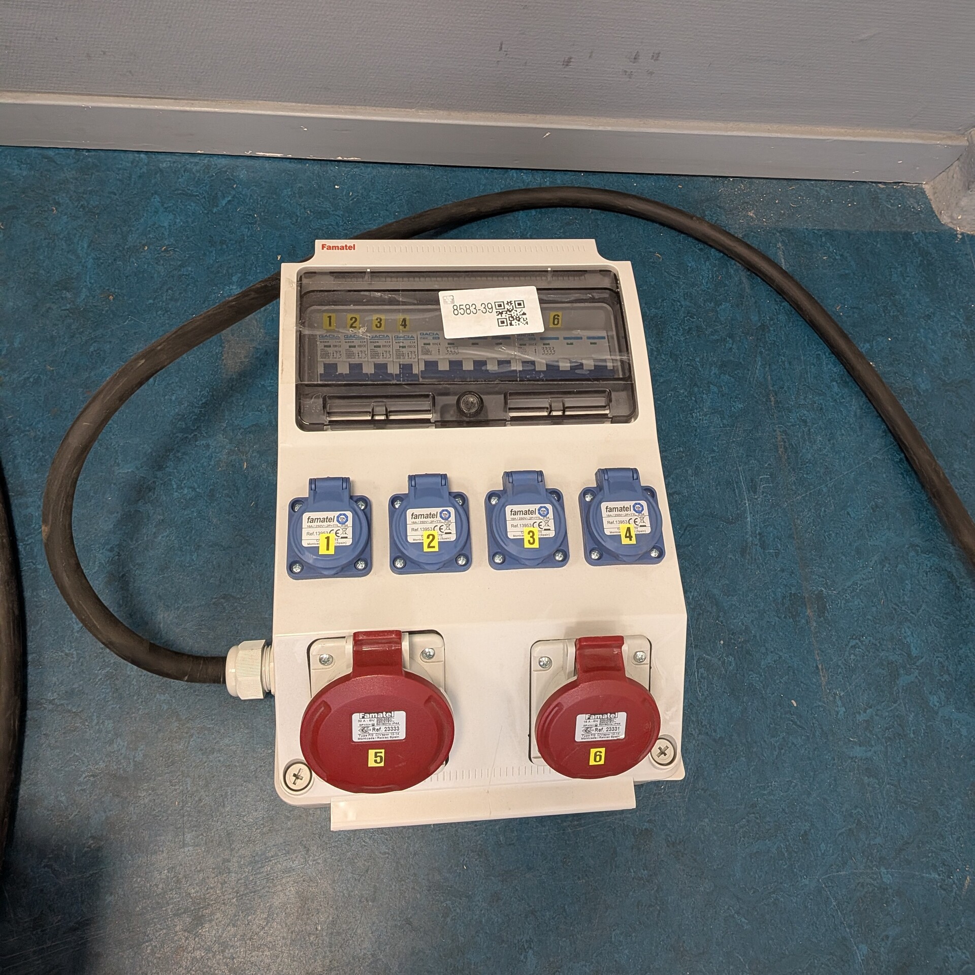 Stroomverdeler Famatel