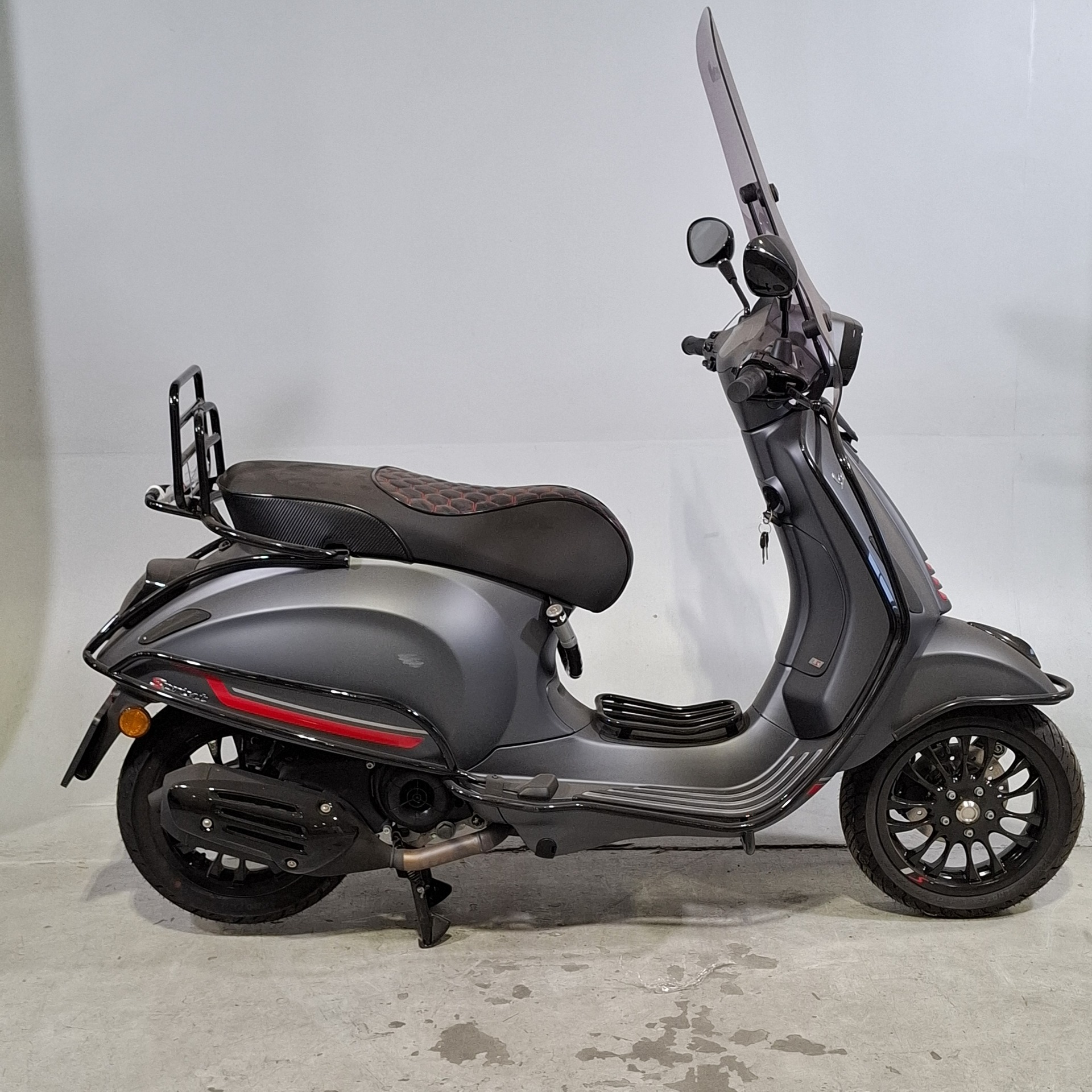 Snorscooter, Vespa, Sprint, 2021