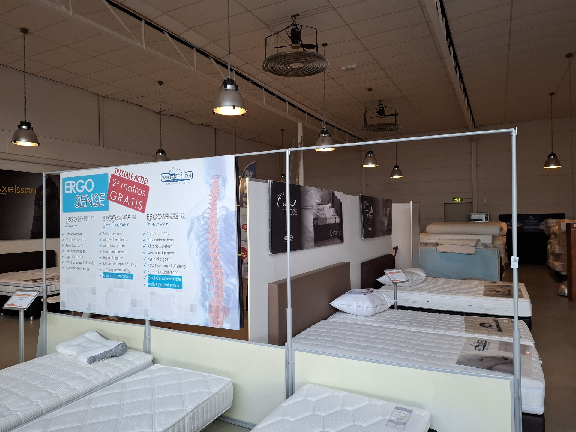 Winkel presentatiemateriaal v.v. verlichting