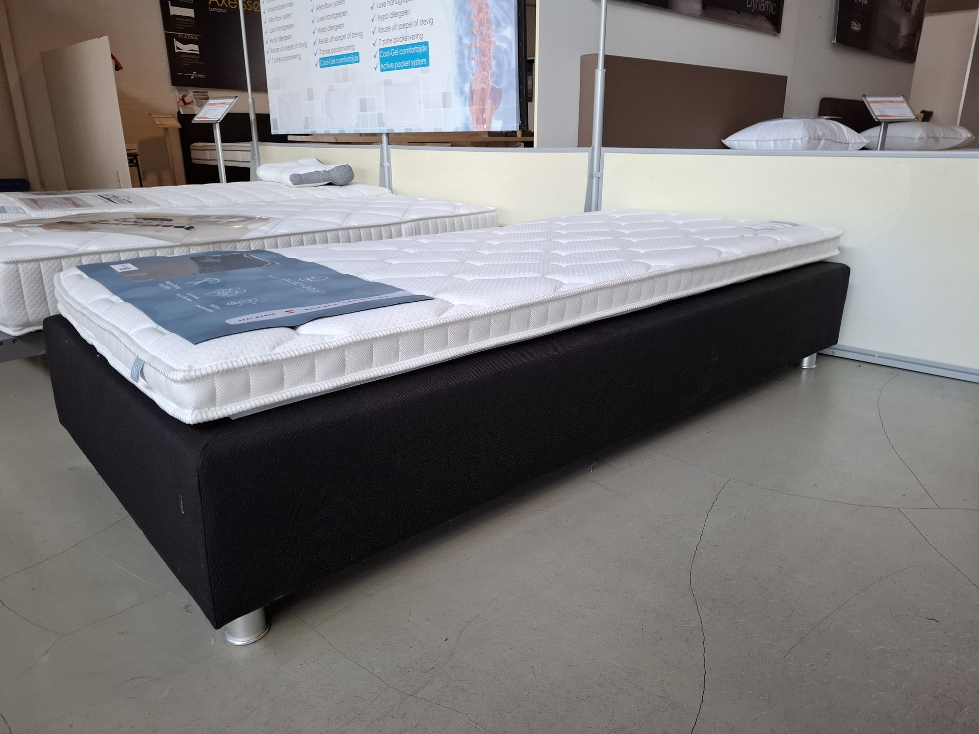 1-Persoonsbox met topper o.a. van Landschoot