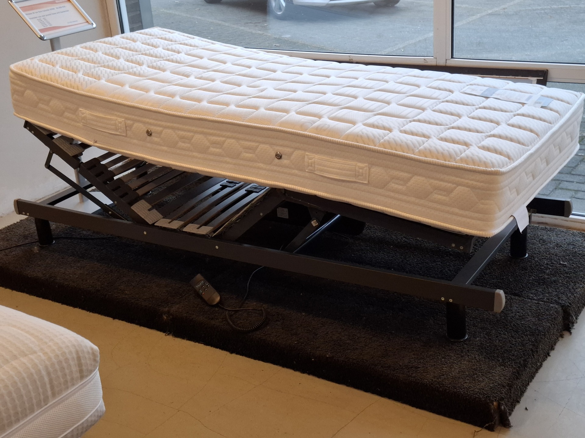 Elektrisch verstelbaar lattenbodem met matras o.a. van Landschoot